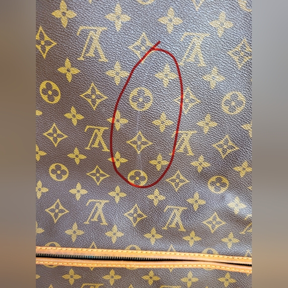 Louis Vuttion Monogram Garment Bag. Vintage Rare find! Stylish and Timeless. - Picture 13 of 14